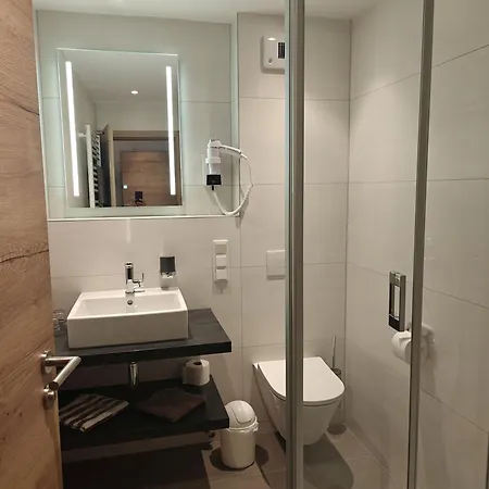 Rhoenblick Hotel *